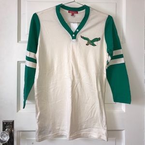 NWT Eagles Mitchell & Ness Cream ShootOut Henley S